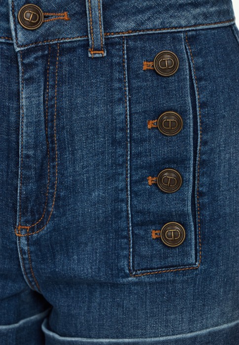 шорты  из проверенных материалов спереди