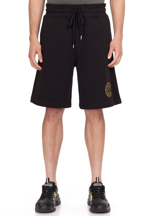 Товар черного цвета с внутренней стороны