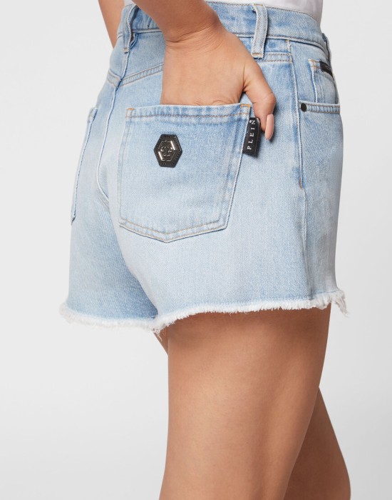 шорты  из проверенных материалов спереди