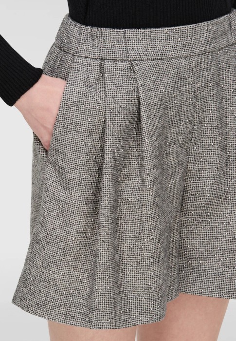 шорты  из проверенных материалов спереди