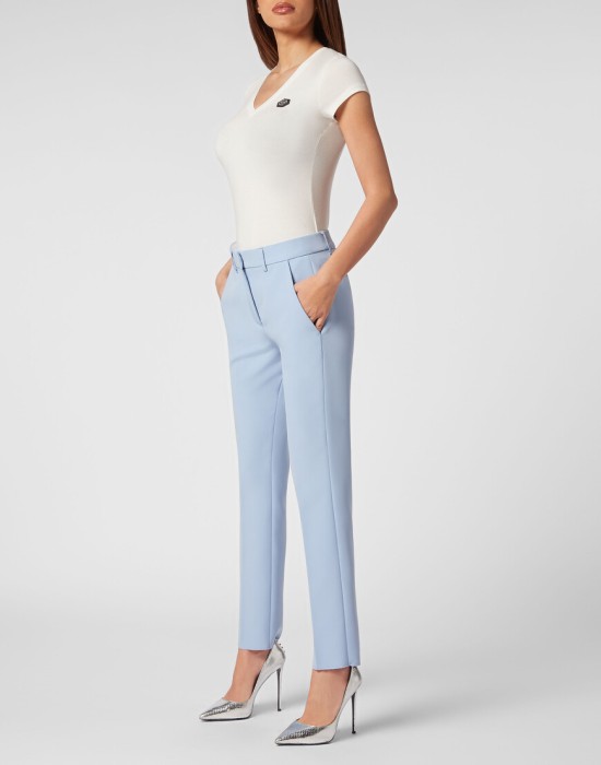 Товар голубого цвета с внутренней стороны