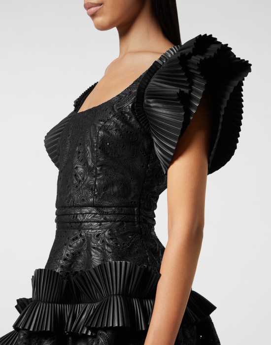 шорты  из проверенных материалов спереди