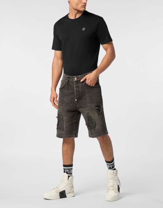 Товар серого цвета с внутренней стороны