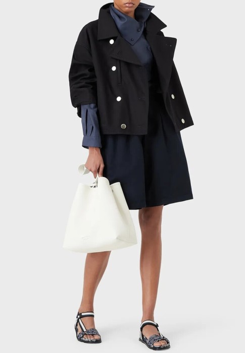 шорты  от бренда emporio armani вид слева