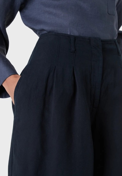 шорты  из проверенных материалов спереди