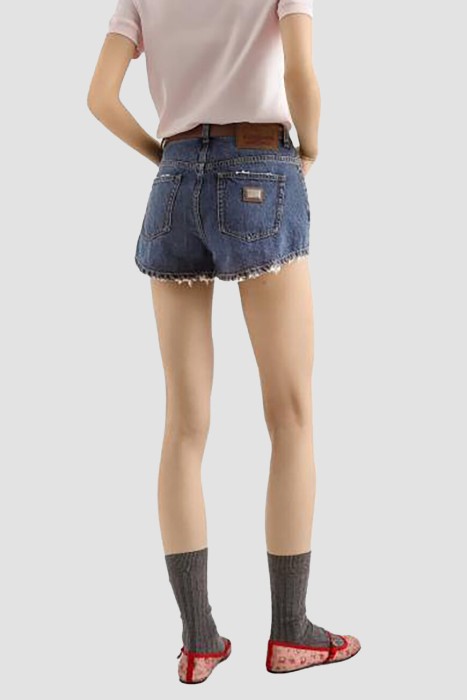 шорты  по цене 105000 руб вид справа