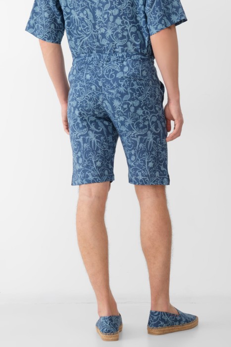 шорты  от бренда kiton вид слева