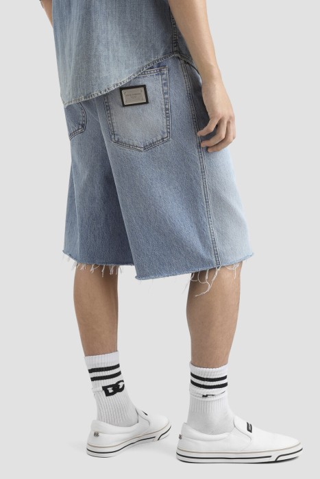 шорты  по цене 109500 руб вид справа