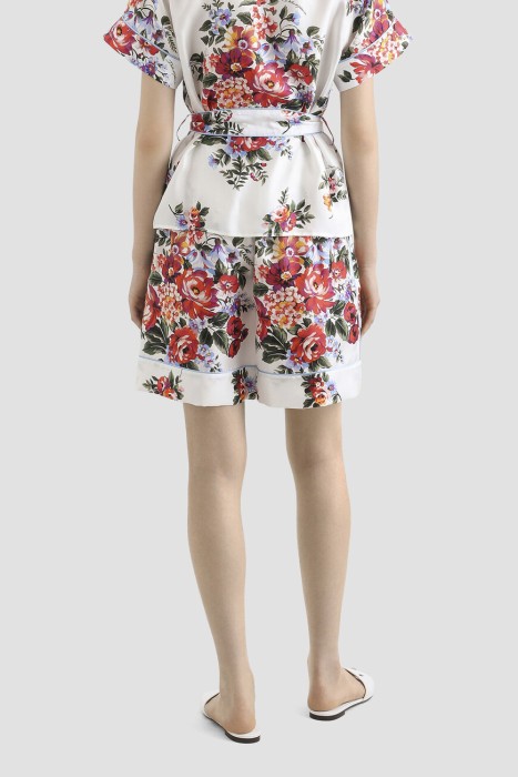 шорты  от бренда dolce & gabbana вид слева