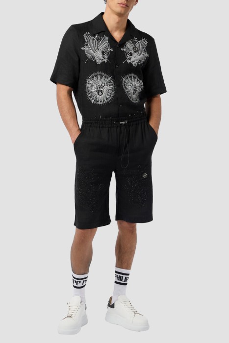 Товар черного цвета с внутренней стороны