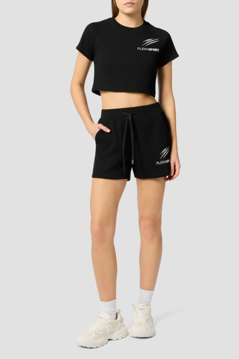 Товар черного цвета с внутренней стороны