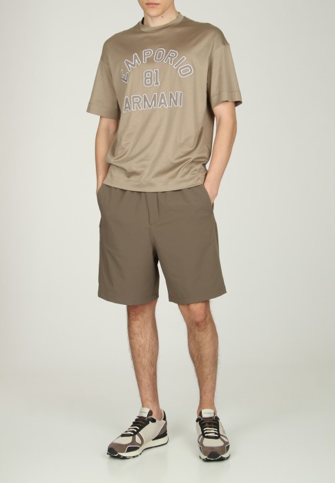 шорты  по цене 20510 руб вид справа