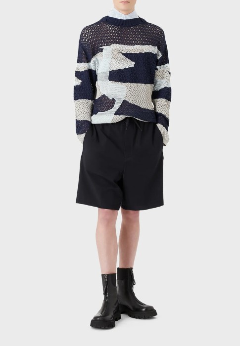 шорты  от бренда emporio armani вид слева