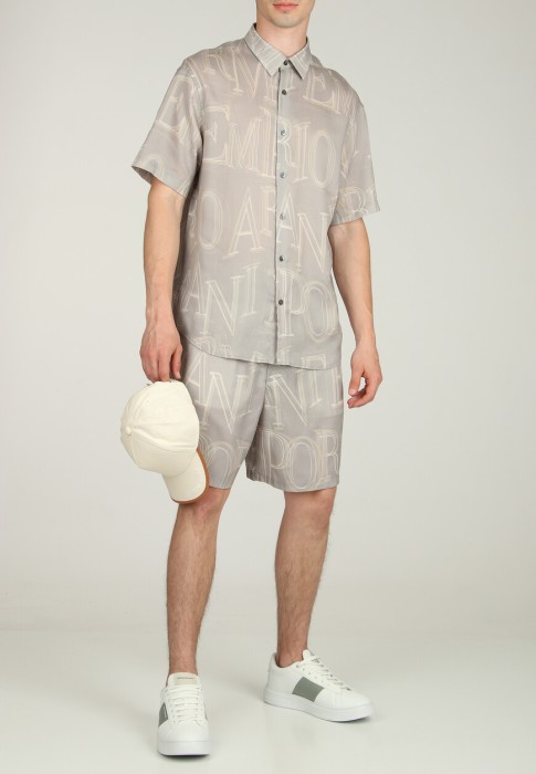 шорты  от бренда emporio armani вид слева