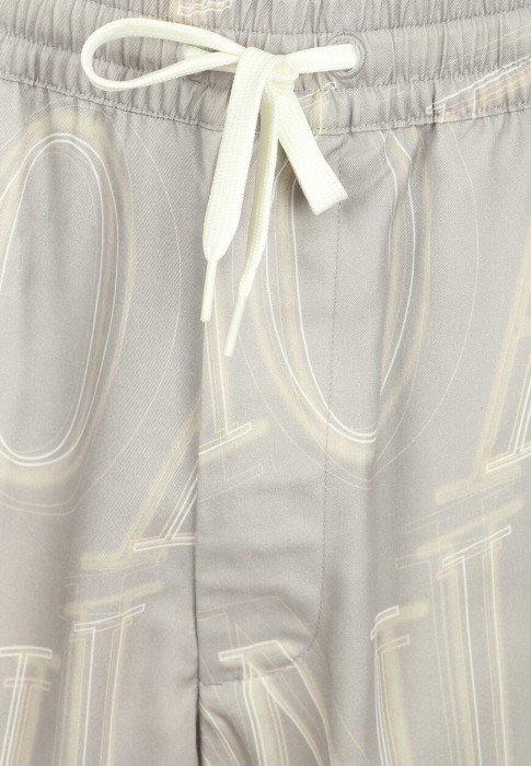 шорты  из италии вид сбоку