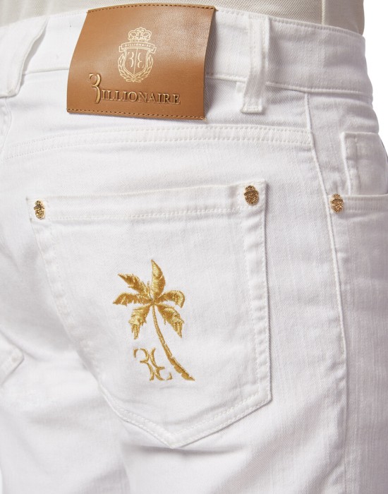 Товар белого цвета с внутренней стороны