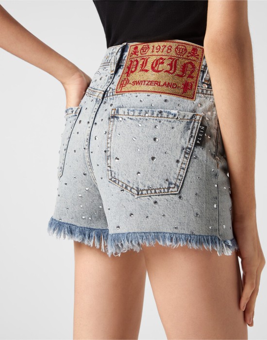 шорты  из проверенных материалов спереди