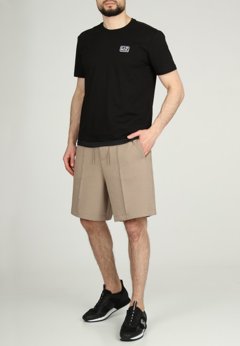 шорты  по цене 18305 руб вид справа