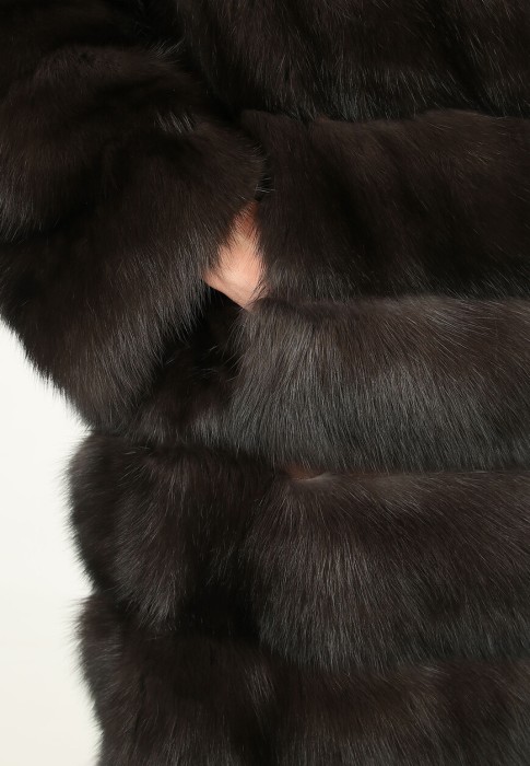 шуба  универсального стиля с лицевой стороны