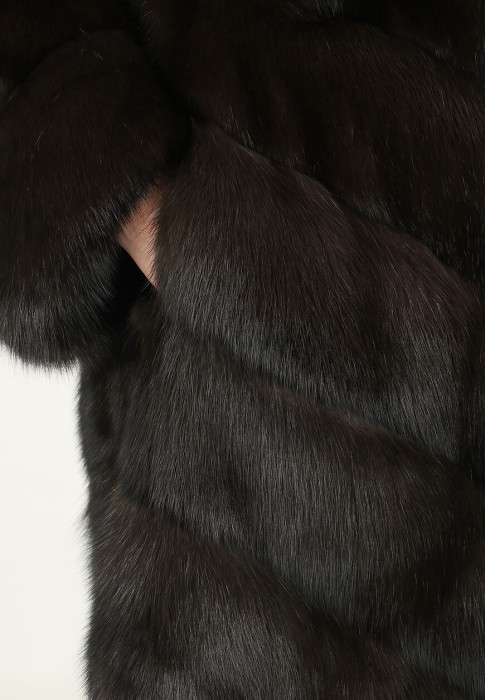шуба  из проверенных материалов спереди