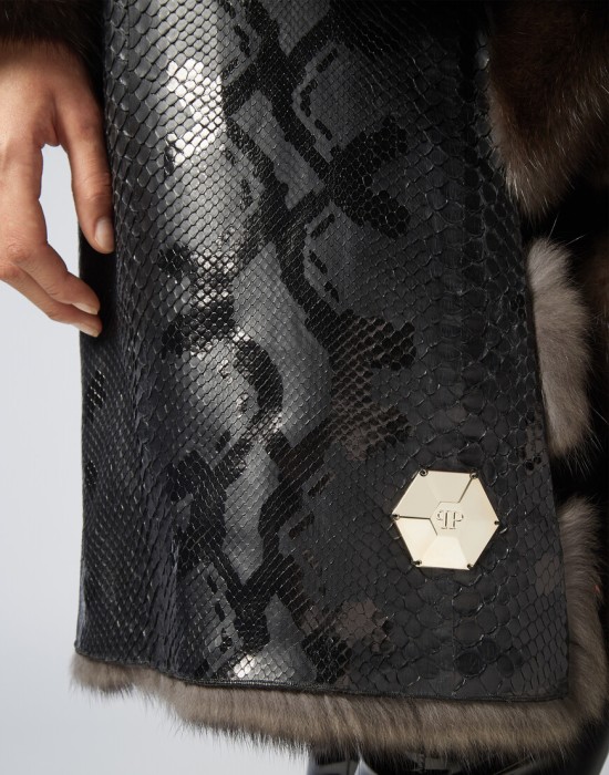 Продукция для женщин фото