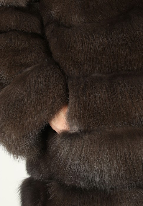 шуба  из проверенных материалов спереди