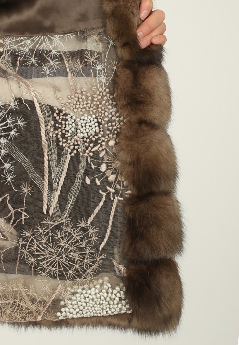 шуба  для взрослого возраста с изнаночной стороны