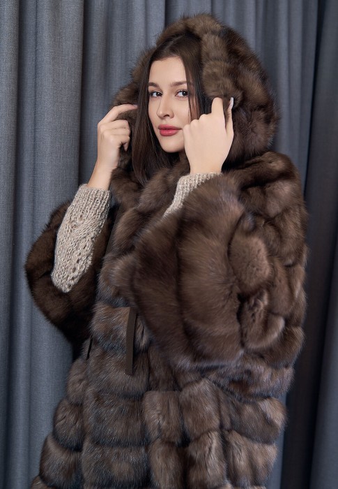 шуба  от бренда tosato вид слева