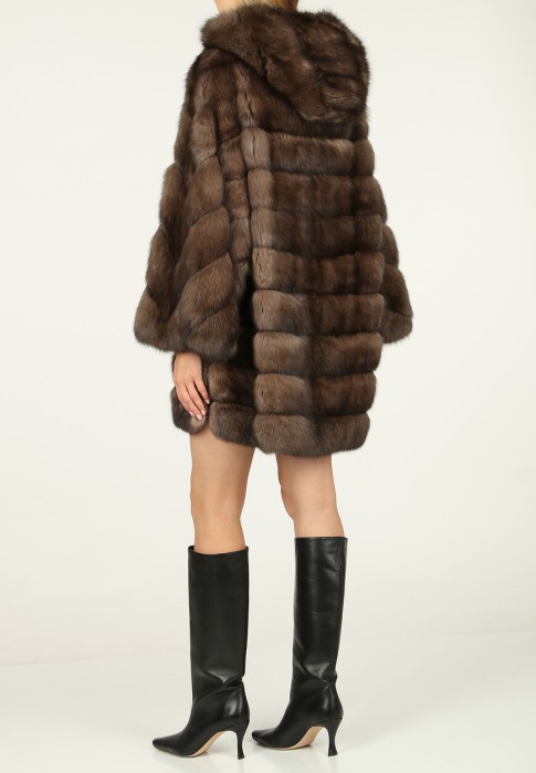 шуба  из проверенных материалов спереди