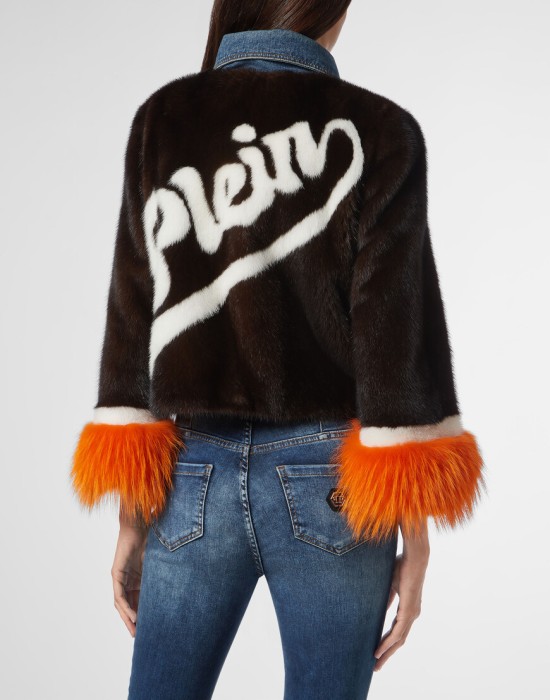 Товар с артикулом F19C-WFB0050-PCO034F_04 вид сзади