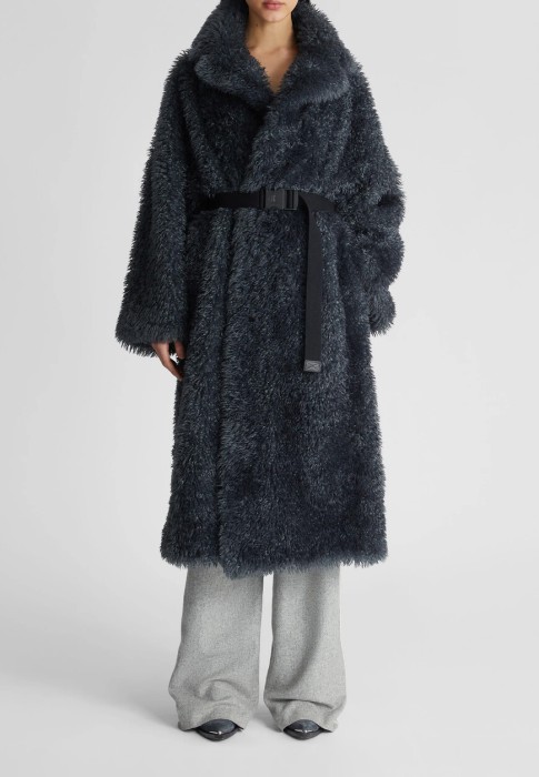 шуба  из италии вид сбоку