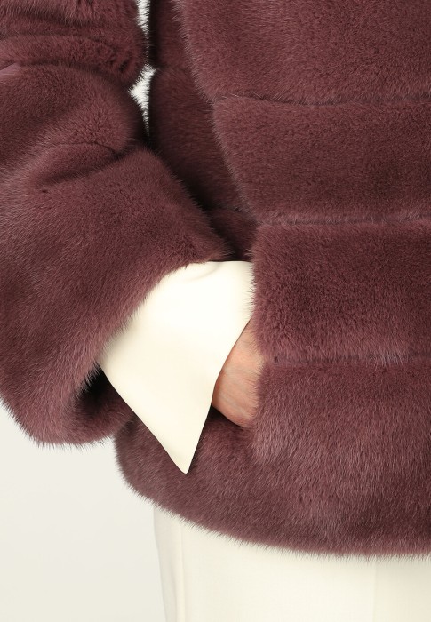 шуба  из проверенных материалов спереди