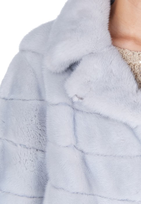 шуба  универсального стиля с лицевой стороны