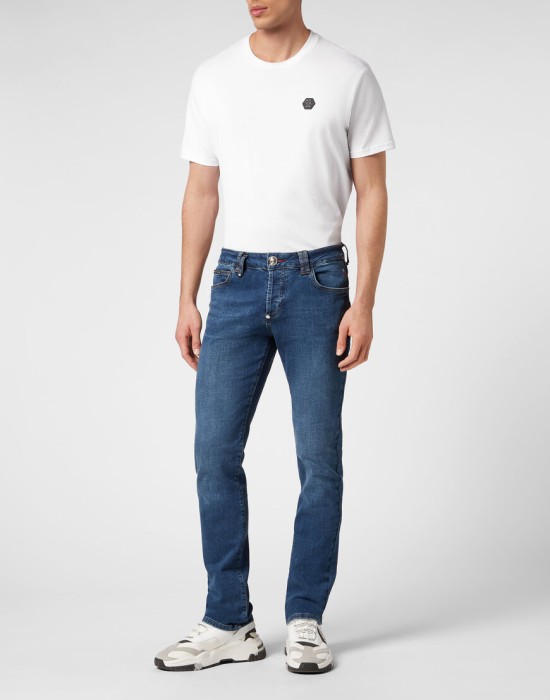 Товар синего цвета с внутренней стороны