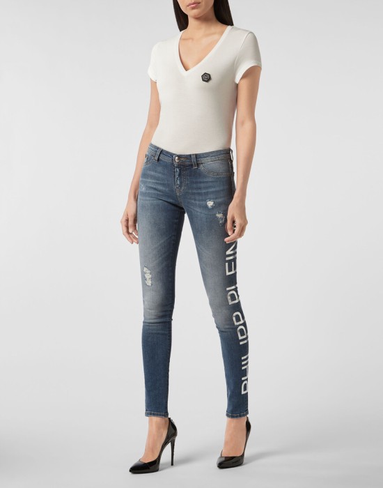 Товар синего цвета с внутренней стороны