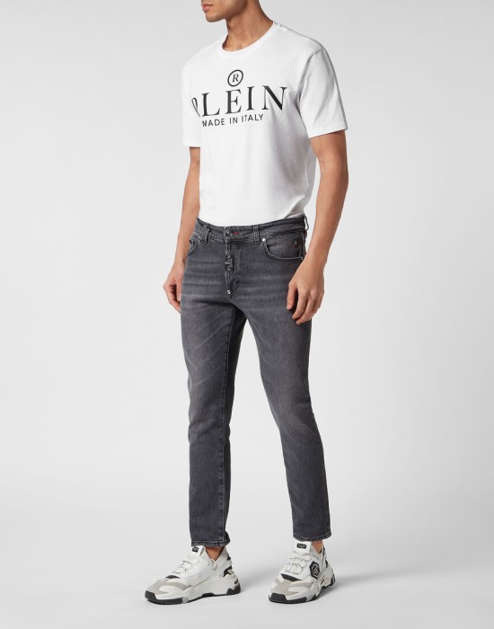 Товар серого цвета с внутренней стороны