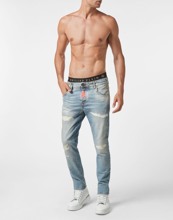 Товар голубого цвета с внутренней стороны