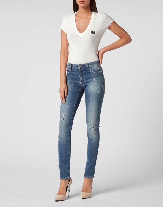 Товар голубого цвета с внутренней стороны