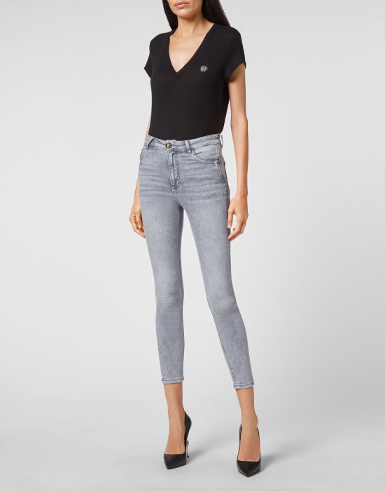 Товар серого цвета с внутренней стороны