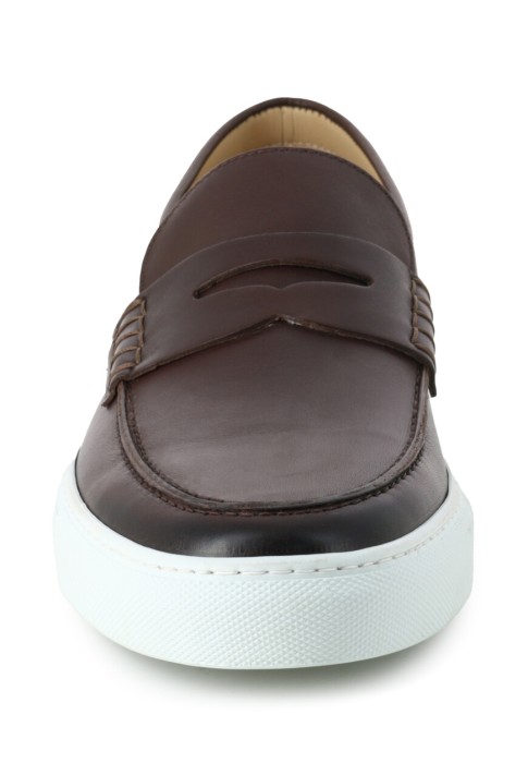 Товар коричневого цвета с внутренней стороны