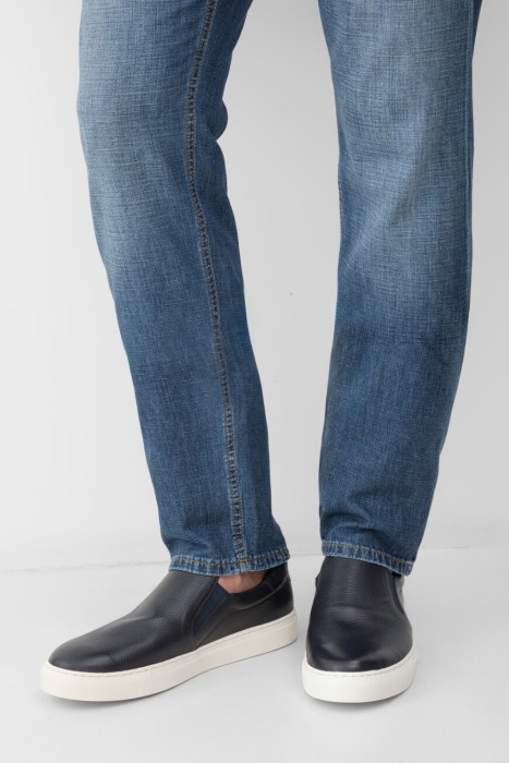 слипоны  от бренда bardini вид слева