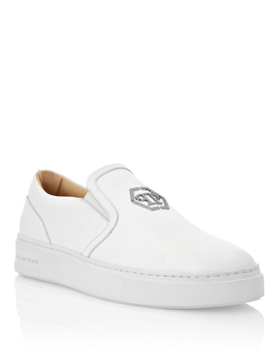 слипоны  от бренда philipp plein вид слева