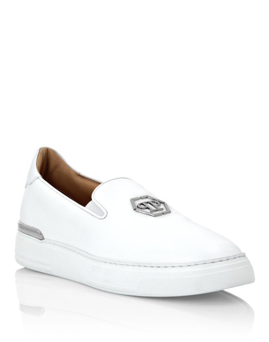 слипоны  от бренда philipp plein вид слева