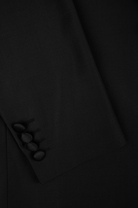 Товар черного цвета с внутренней стороны