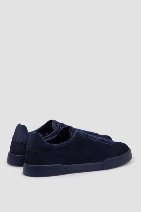 Товар синего цвета с внутренней стороны