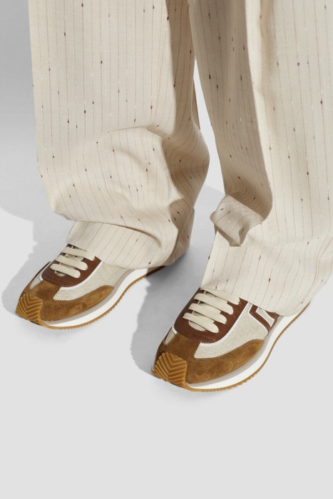 сникеры  модель cushion по цене 95000 руб вид справа