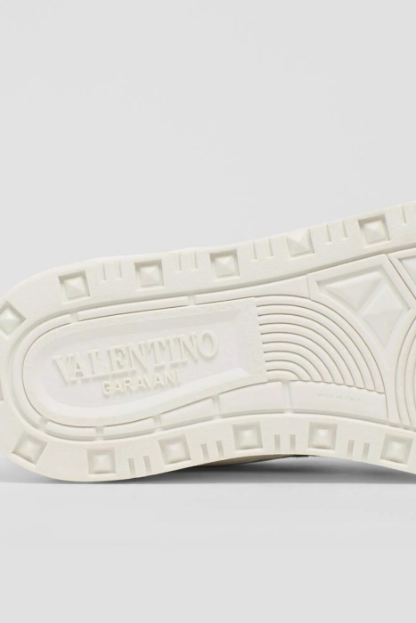 сникеры  модель freedots для взрослого возраста с изнаночной стороны