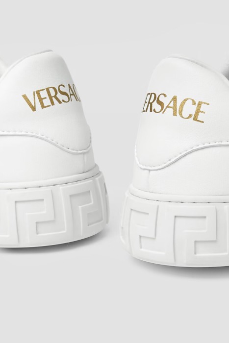 Продукция для женщин фото