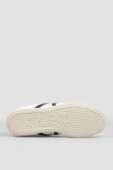 сникеры  модель jogger универсального стиля с лицевой стороны