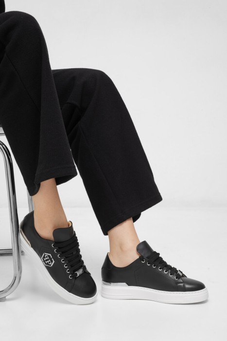 сникеры  модель lo-top от бренда philipp plein вид слева